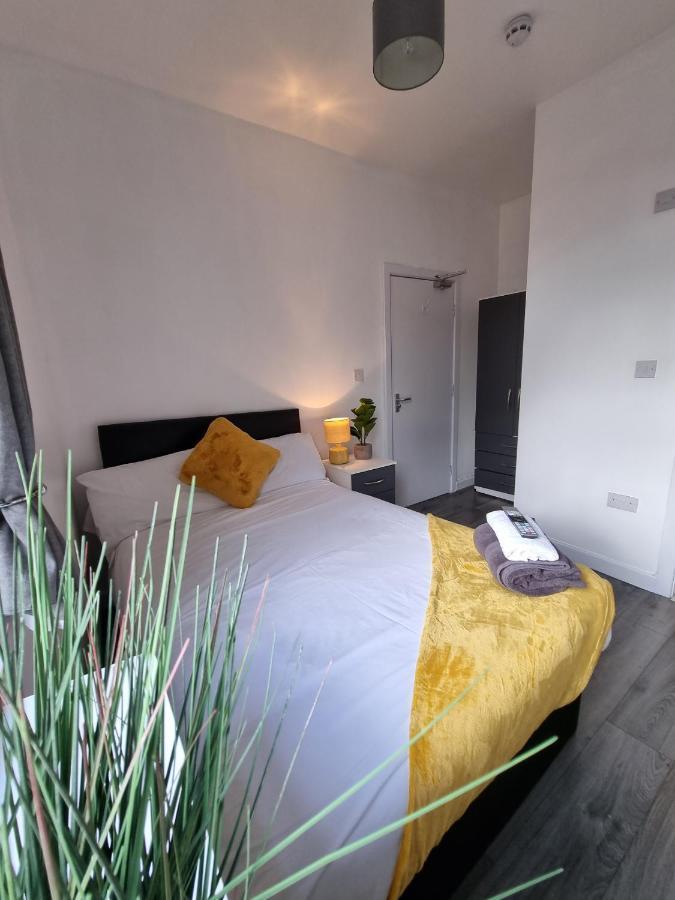 23 Woodhouse Villa Stoke-on-Trent Eksteriør billede
